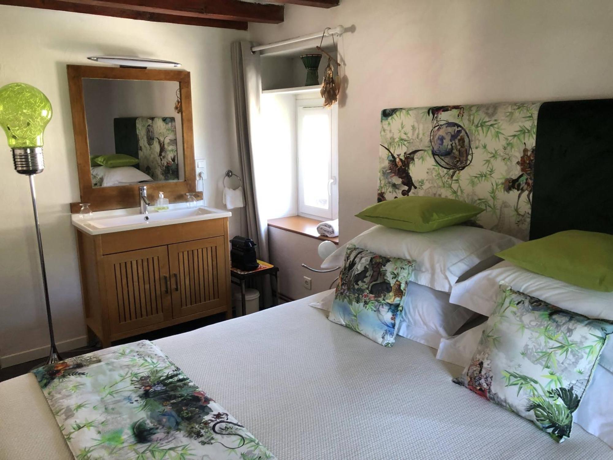 Relais Du Destin 호텔 Vertrieu 외부 사진