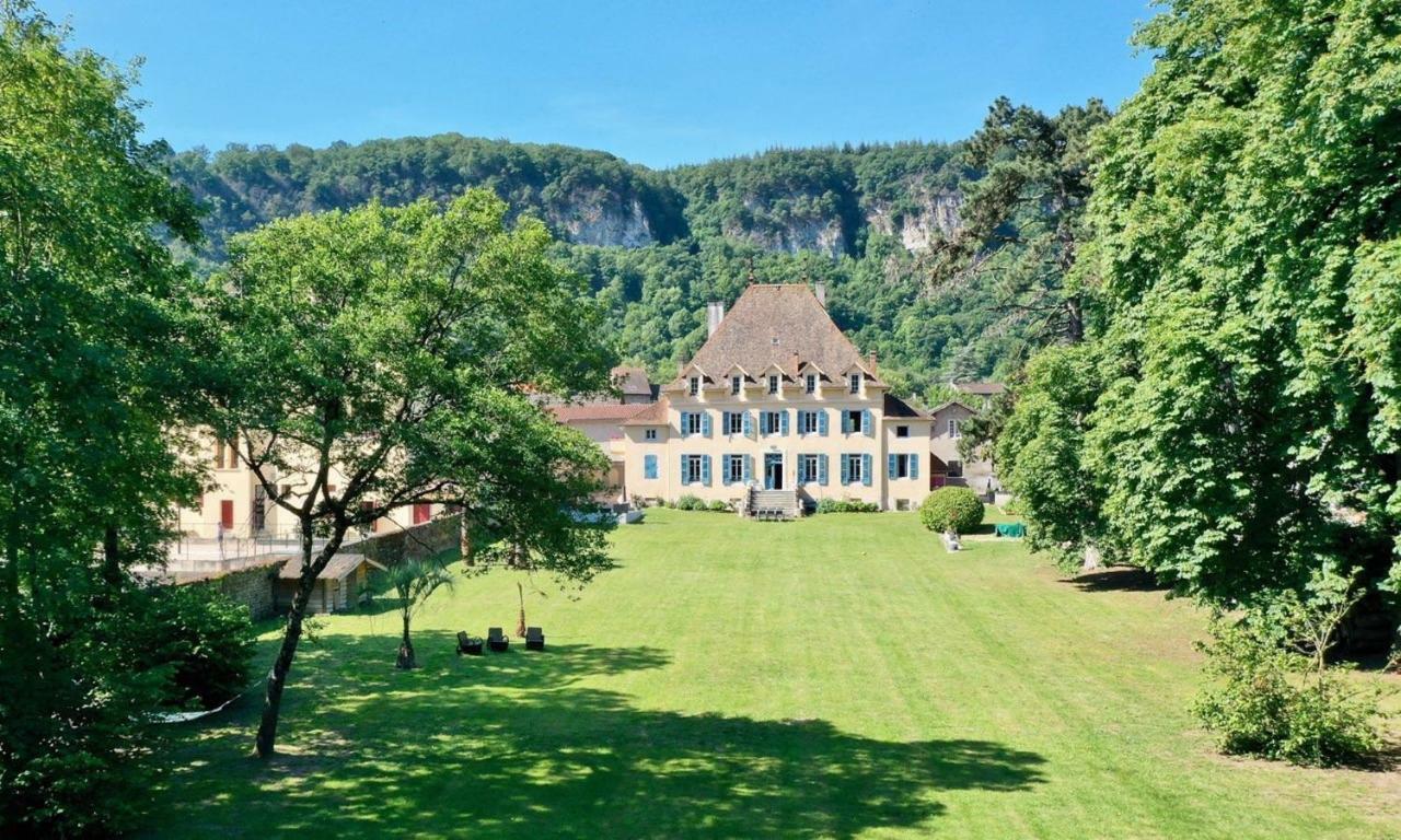 Relais Du Destin 호텔 Vertrieu 외부 사진